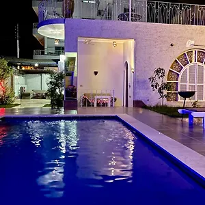 buradan rezervasyon yapın
